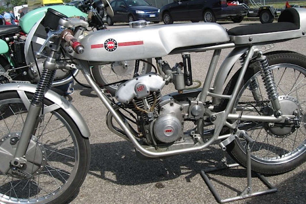 motom-moto-epoca-special ani 60 competizione.jpg