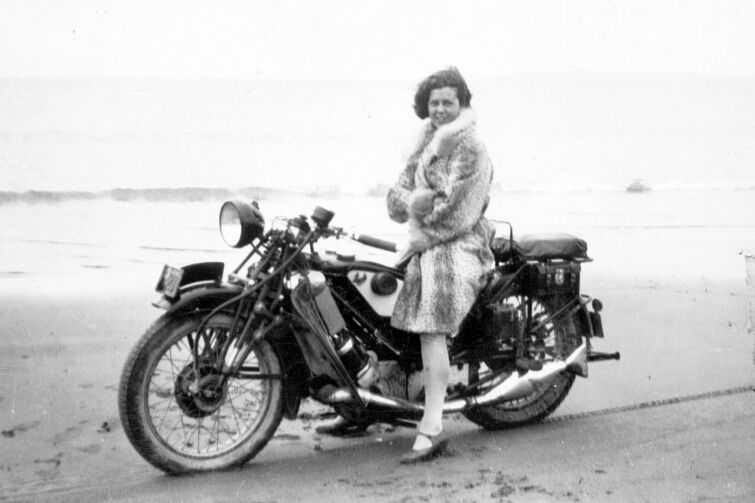 bernicebrookes191419847.jpg