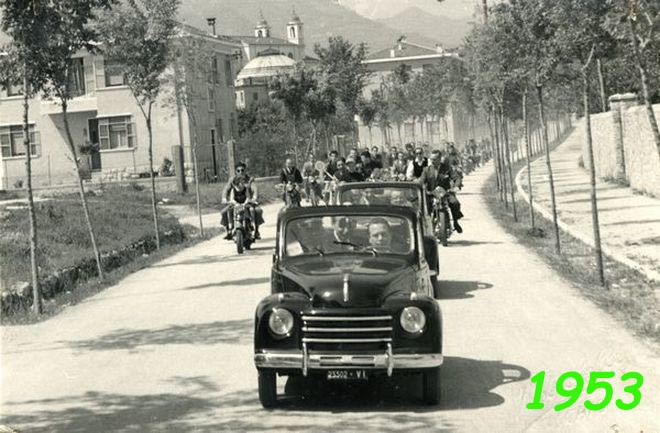 Motoraduno_del_Pasubio_1953 copia.jpg