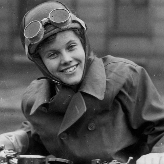 Honor Blackman.jpg