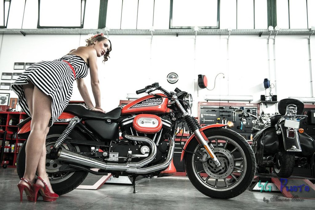 harley_and_pin_up_15_by_sismo3d_d6b1rv7_1.jpg
