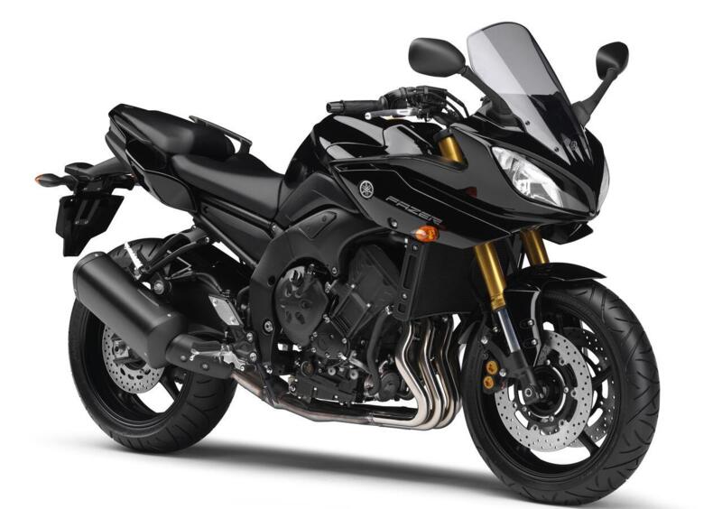 2011-yamaha-fz8-.jpg