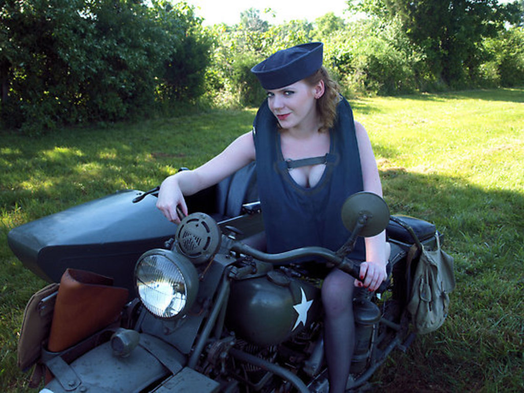 flat_550x550_075_f.jpg