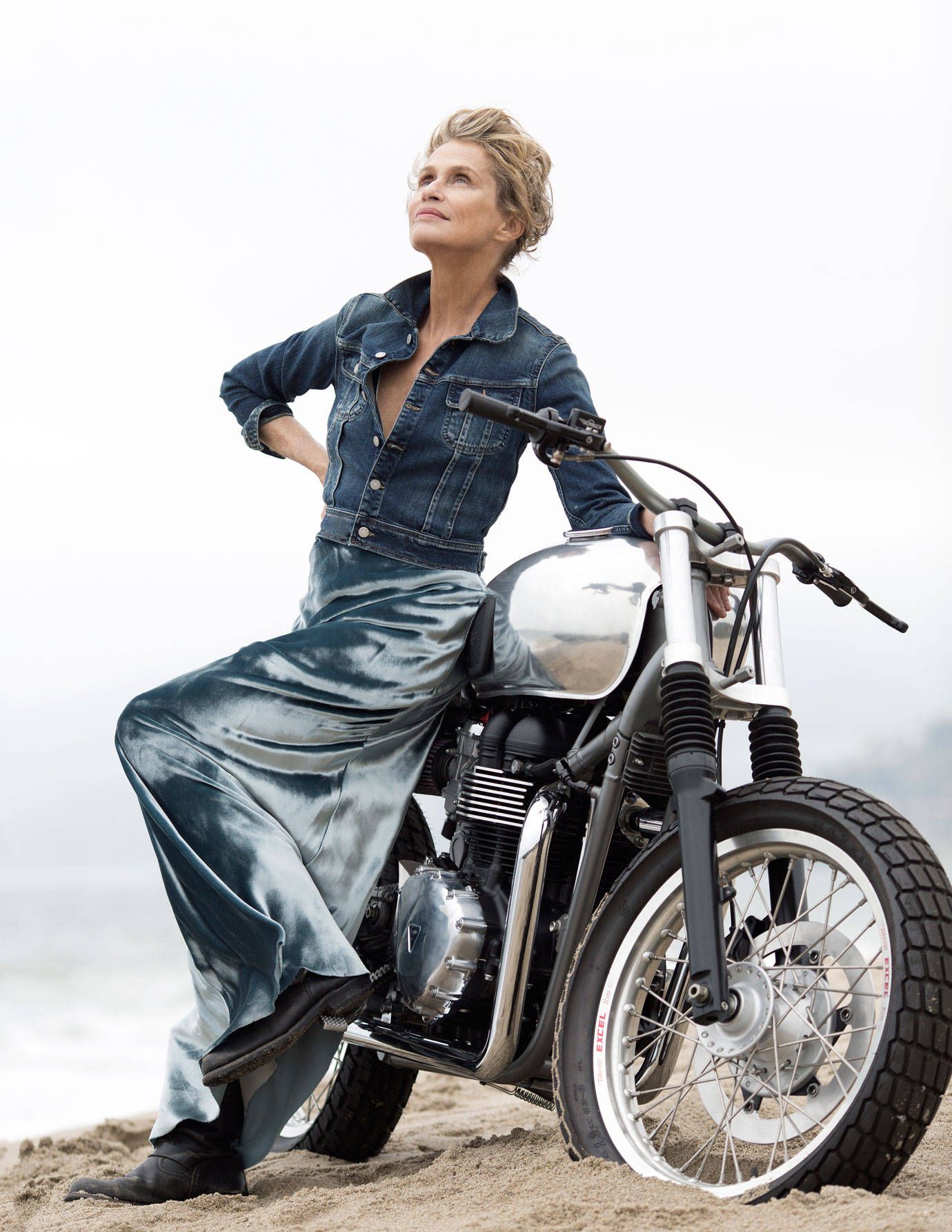 540f8ed2071f5_-_tnc-lauren-hutton-1-lg.jpg