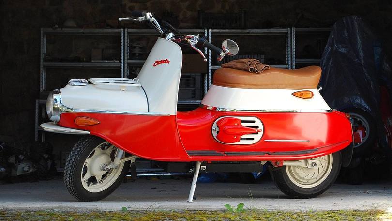 cezeta lambretta dell'est.jpg