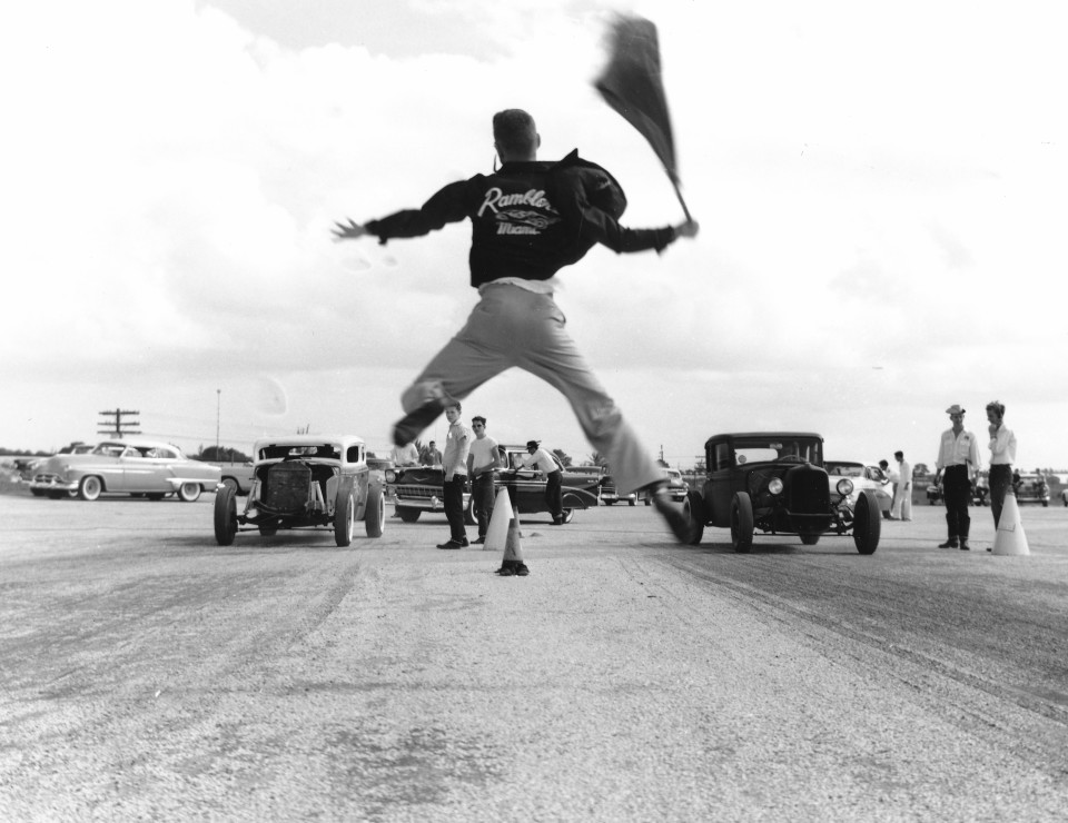 flags3-Flag-Start-Amelia-Earhart-Field-Hialeah-FL-960x740.jpg