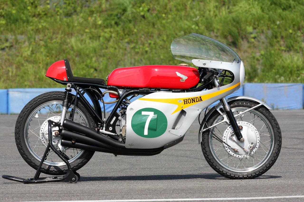 1966-HONDA-RC166-(4).jpg