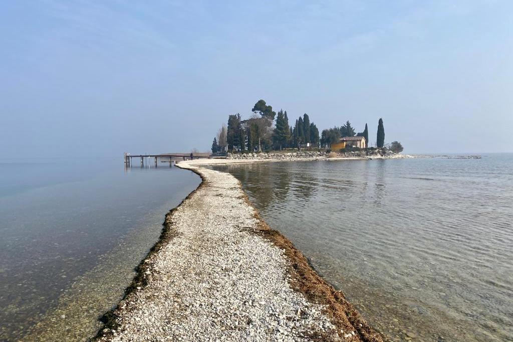 isola dei conigli  ora.jpg