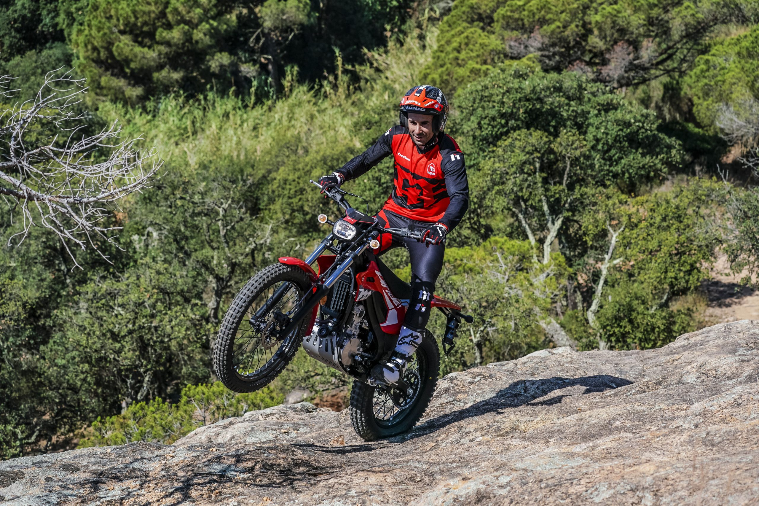 Montesa22_MY23_4Ride_action_5856_ps-scaled.jpg