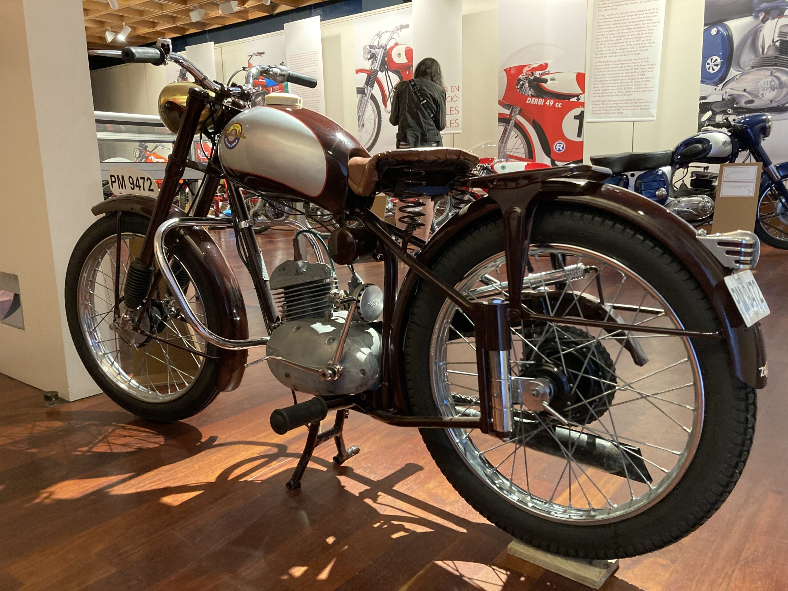 1953-Derbi-98-primera-edicion-con-motor-mono-scaled.jpeg