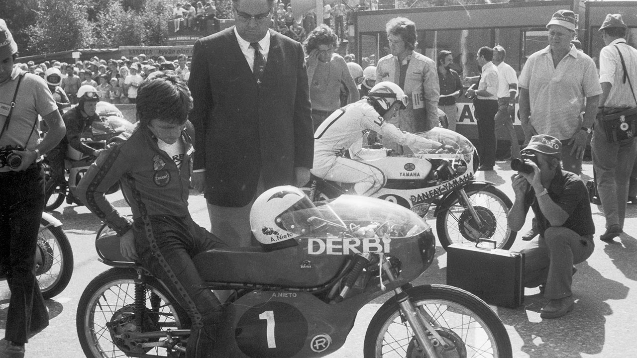 angel_nieto_gpfinlandia_1972_125cc.jpg