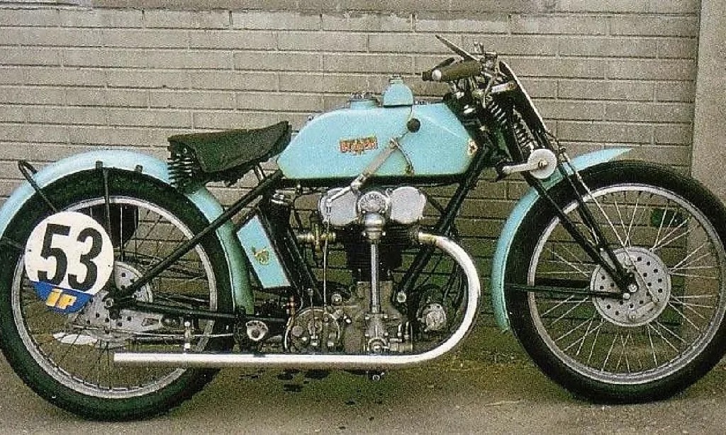 bianchi-350-nuvolari-2-freccia celeste.jpg