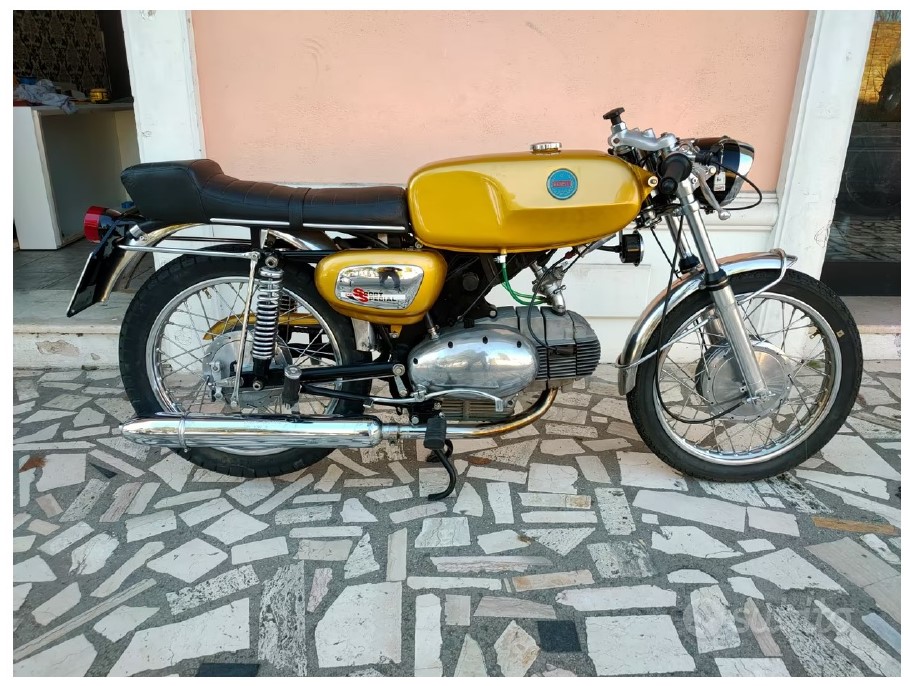 motobi 250 strada.jpg