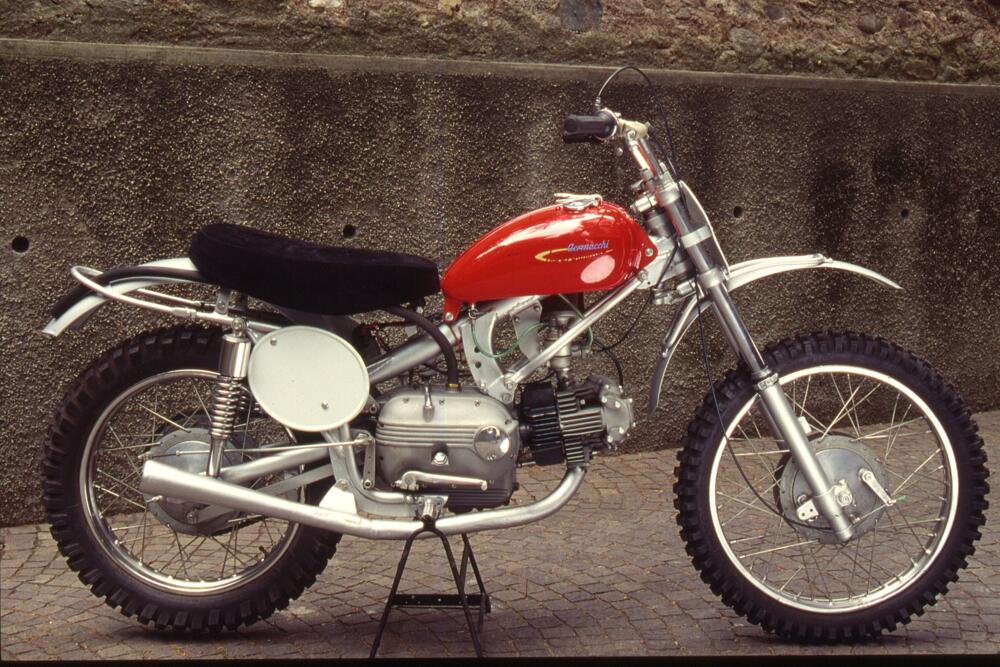aermacchi 250 ala d'oro cross 1963.jpg