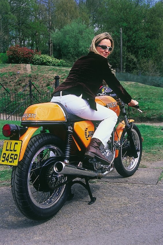 ducati 750.jpg