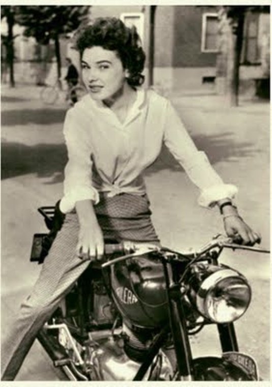 GirlGilera.jpg
