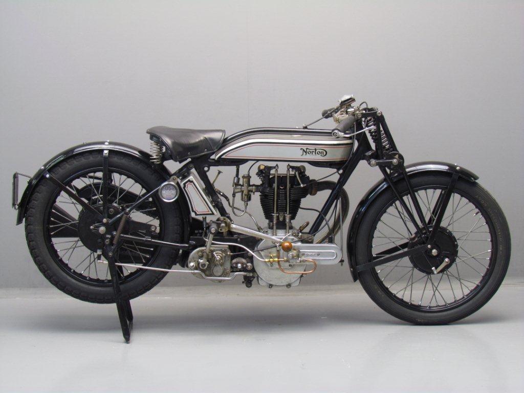 Norton-1927-M18-HHA-10 1918.jpg