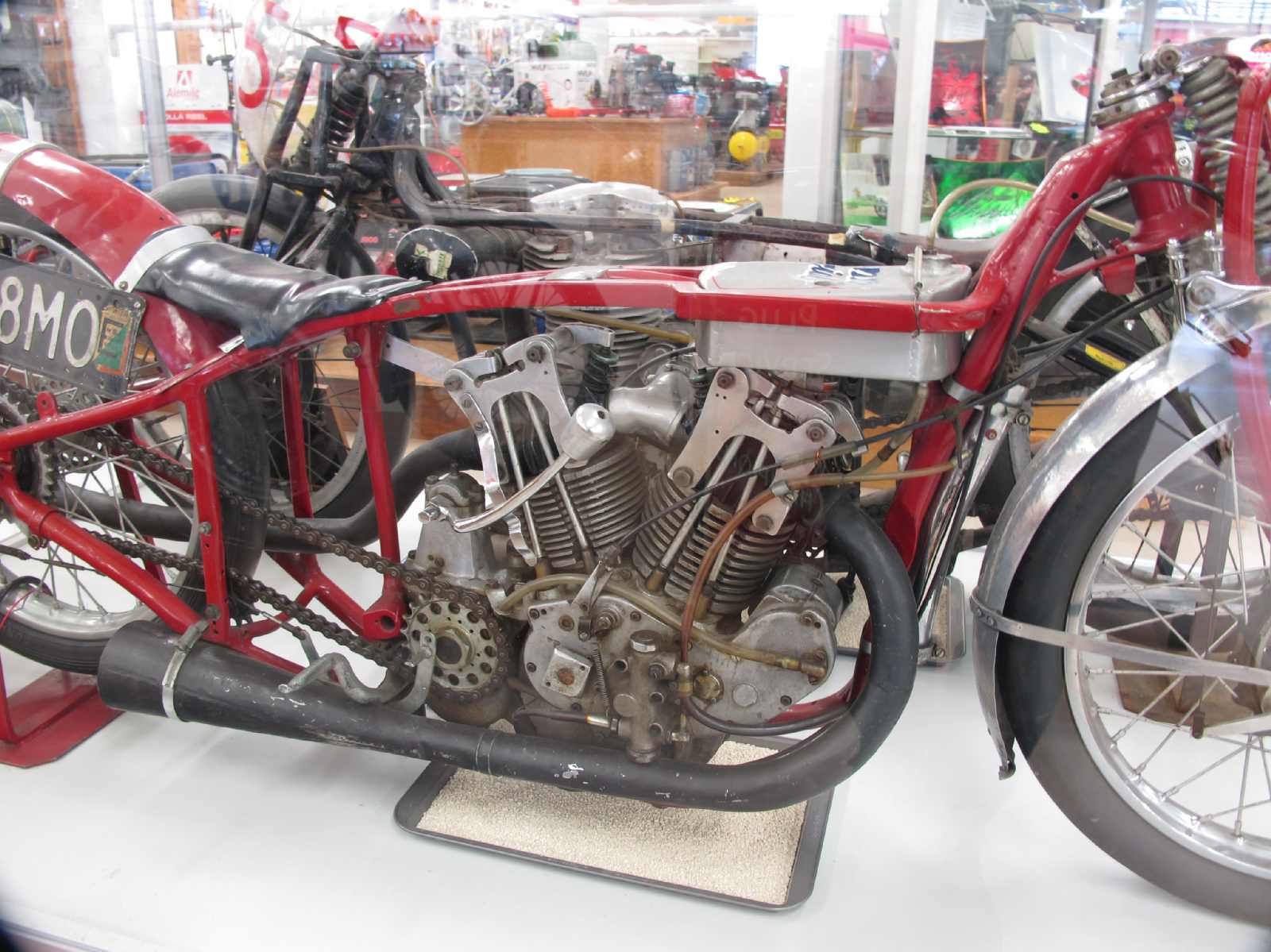 the-actual-worlds-fastest-indian-motorcycle-that-burt-munro-tinkered-with-for-nearly-50-years-then-set-speed-records-at-bonneville-usa.jpg