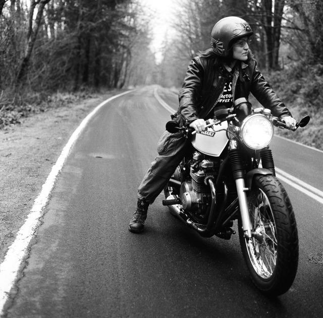 motorcycle-woman-rider-4.JPG