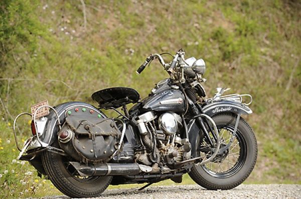 Harley Davidson Panhead Hydraglide Hotrod 1950 black.jpg