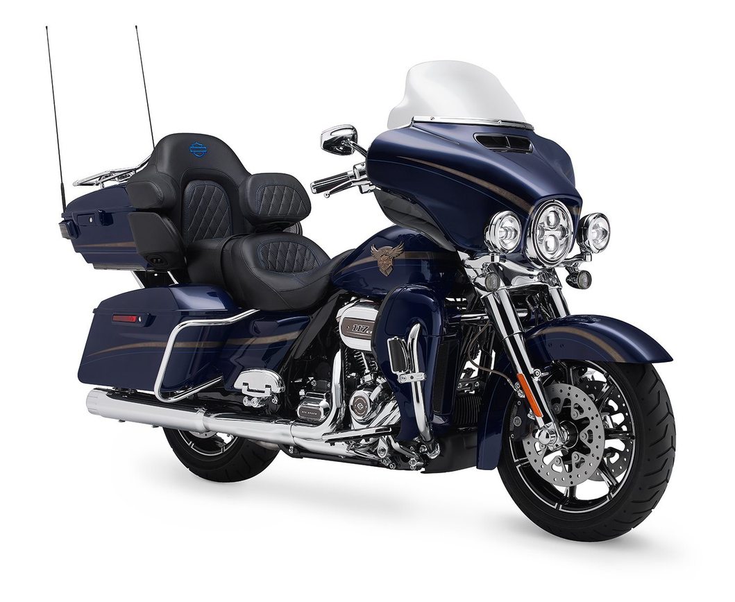 2018_Harley-Davidson_FLHTKSE_CVO_Limited_117_Milwaukee-Eight_engine_Harley_530x@2x.jpg