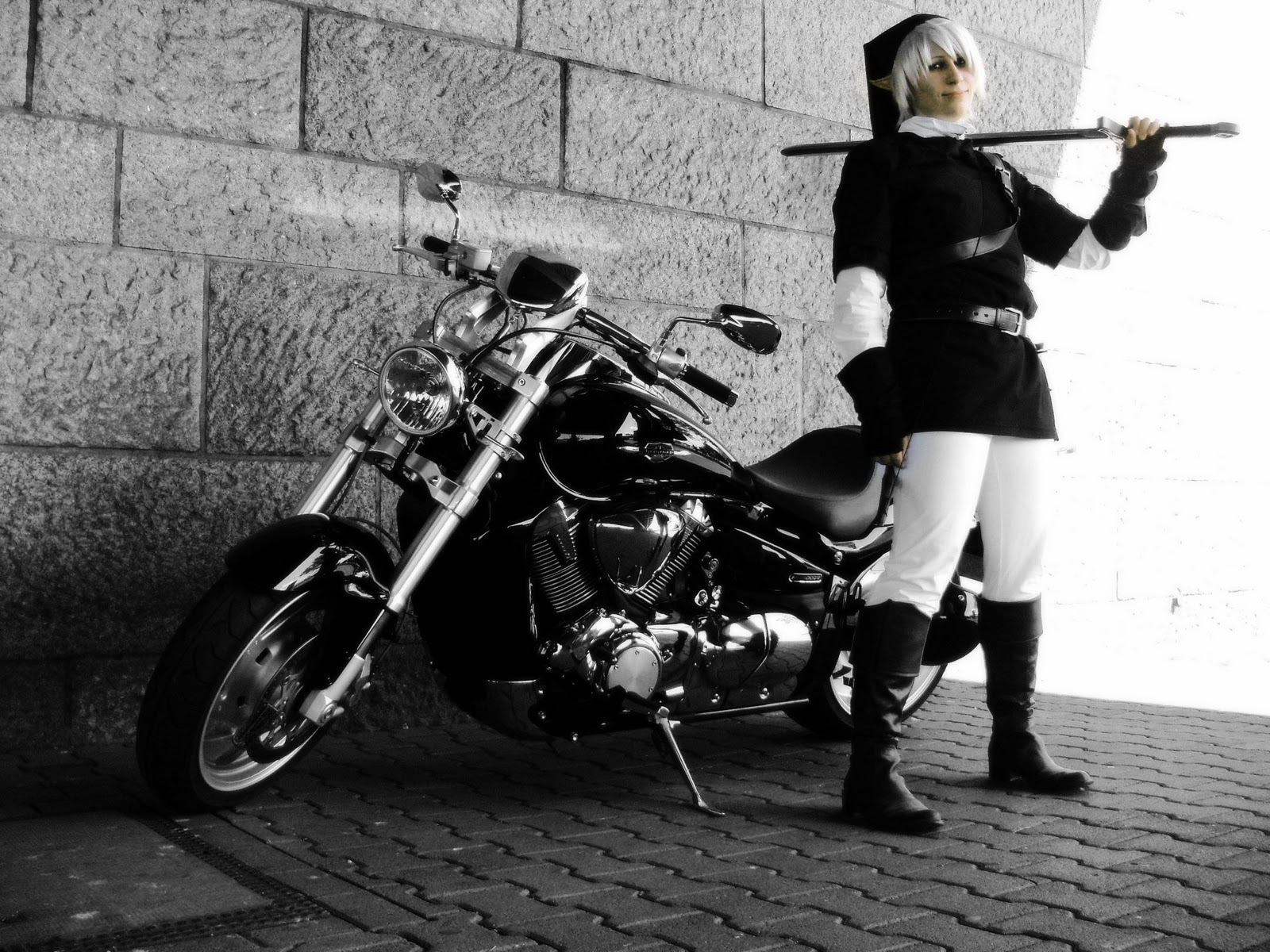 Dark_Link_Cosplay___motorbike_by_XMenouX.jpg
