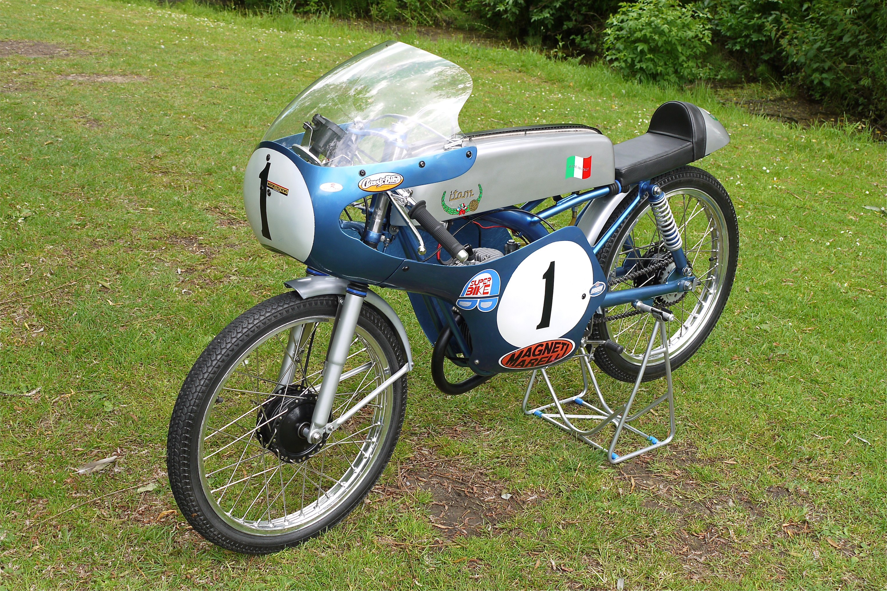 Itom_50cc_Racing_Motorcycle.jpg