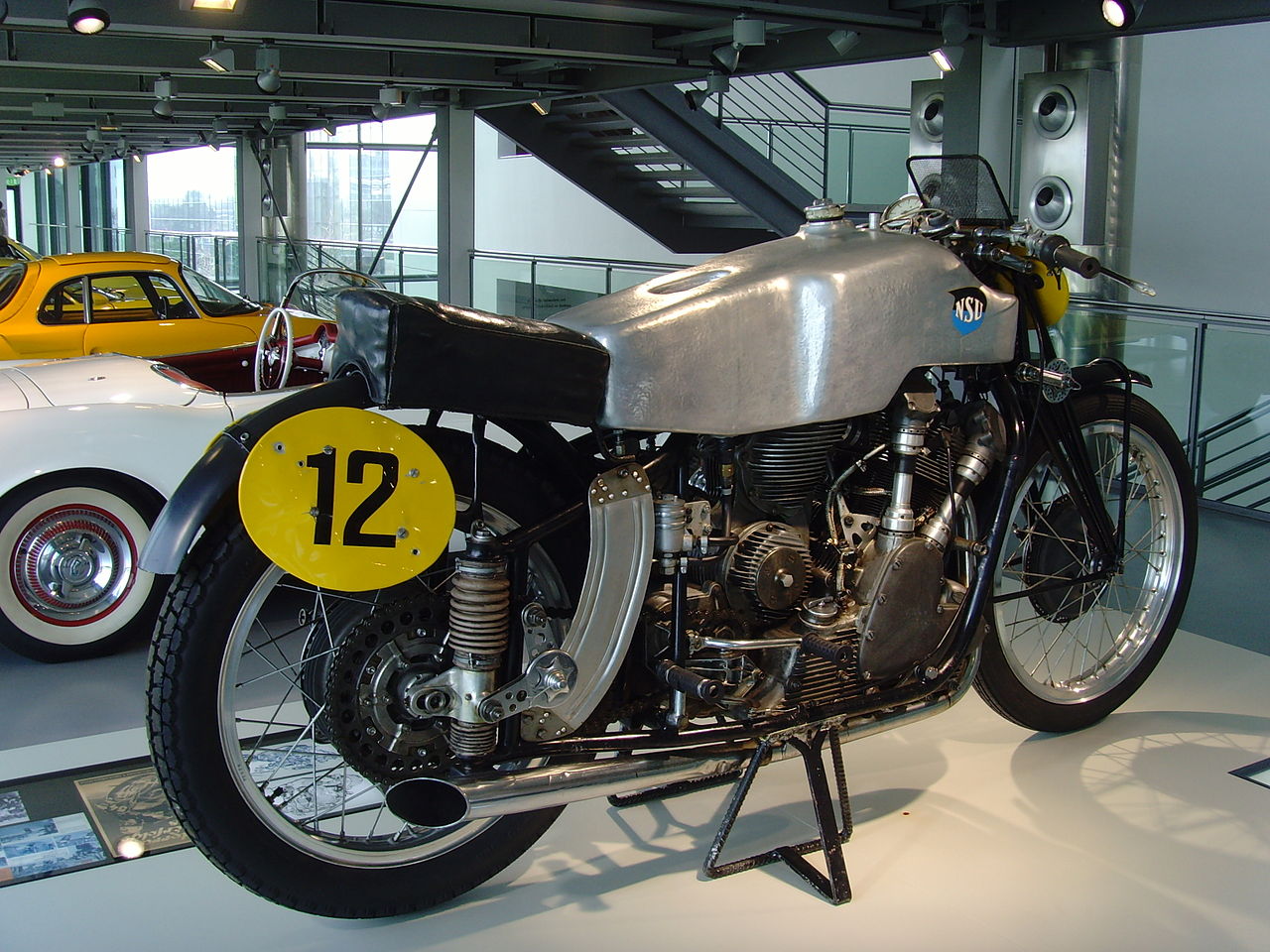 1280px-Autostadt_Wolfsburg_-_motorrad_ikonen_-_NSU_RK_II_Kompressor_1949_.jpg